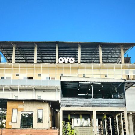 Super Oyo 1468 Sm House Hotel Malang Bagian luar foto